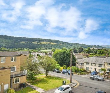 2 bedroom Flat To Let - Photo 6