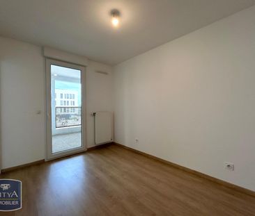 Location Appartement 3 pièces 59m² VILLEURBANNE 69100 - Photo 2