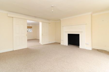 1 bedroom ground floor flat to rent - Photo 5
