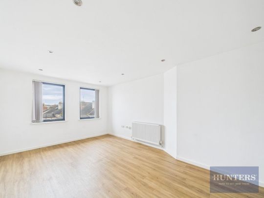 1 bedroom Flat To Let - Photo 1