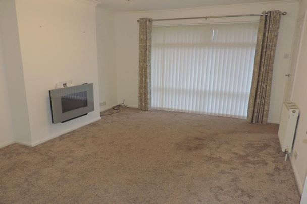 2 bedroom semi-detached bungalow to rent - Photo 1