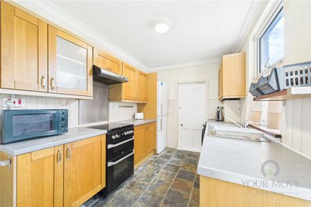 1 bedroom in a house share to rent - Photo 5