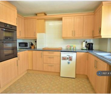 3 bedroom terraced house to rent - Photo 4