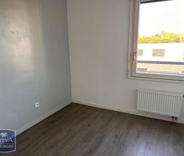 Location Appartement 3 pièces 62m² LA CHAPELLE D ARMENTIERES 59930 - Photo 4