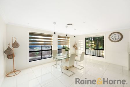 Space, Style & Sophistication - Photo 4