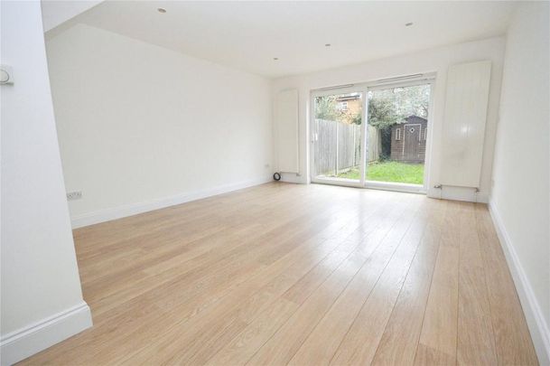 3 bedroom terraced house to rent - Photo 1