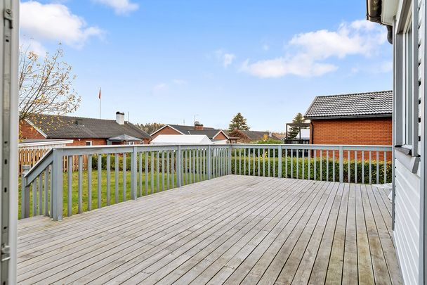 Curlingvägen, Södertälje - Photo 1