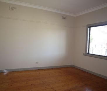 14 Eva Street, Clayton VIC 3168 - House For Rent | Domain - Photo 3