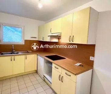 Location Appartement 3 pièces 65 m2 à Corbeil-Essonnes - Photo 2