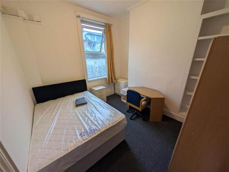 Flat 2 32 Lawrence Street, Belfast, BT7 1LF - Photo 5