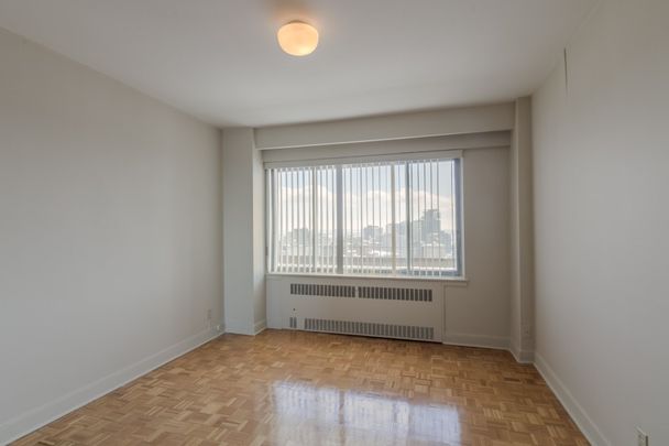 Condo for rent, Montréal (Ville-Marie) - Photo 1