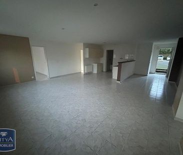 Location Appartement 5 pièces 109m² MEHUN SUR YEVRE 18500 - Photo 2