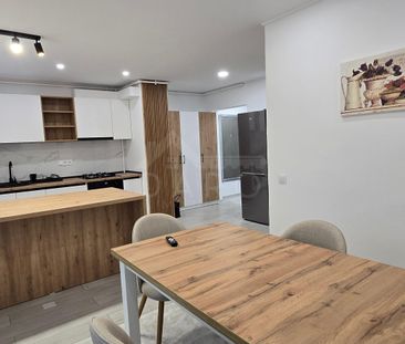 Închiriază Apartament 3 camere Tudor Vladimirescu - Fotografie 3