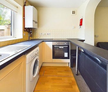 3 bedroom end of terrace house to rent - Photo 6