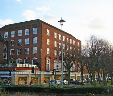 2 bedroom flat to rent - Photo 2