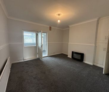 2 bed Terraced - To Let - Photo 5
