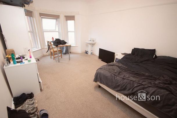 6 bedroom detached house to rent - Photo 1