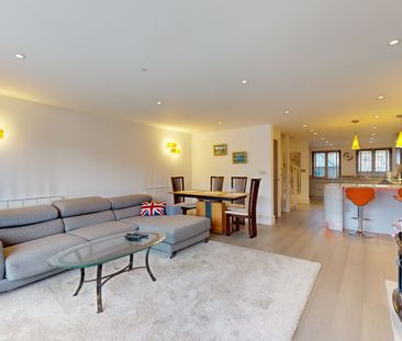 Rafts Court, Eton - Photo 1