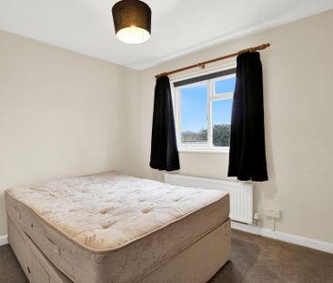 3 bedroom apartment to rent - Photo 6