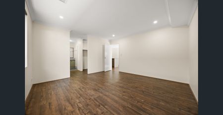 Lush Family Home - Photo 2