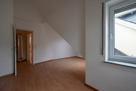 Lichtdurchflutete 2-Zimmer Wohnung mit Rheinblick und Südbalkon in Eltville am Rhein, TG-Platz - Foto 4