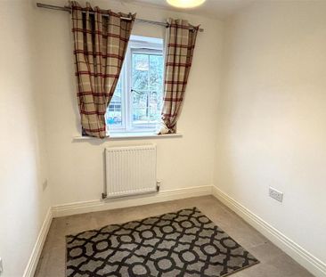 3 bedroom semi-detached house to rent - Photo 6