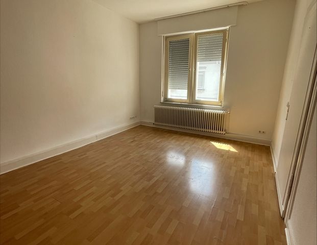 Großzügige und zentrale 3,0-Zimmer-Wohnung in der Innenstadt von Menden! 2 Kaltmieten frei !!! - Foto 1