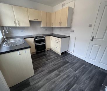 2 bedroom terraced house to rent - Photo 5