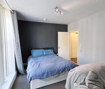 1 bedroom in a house share to rent - Photo 6