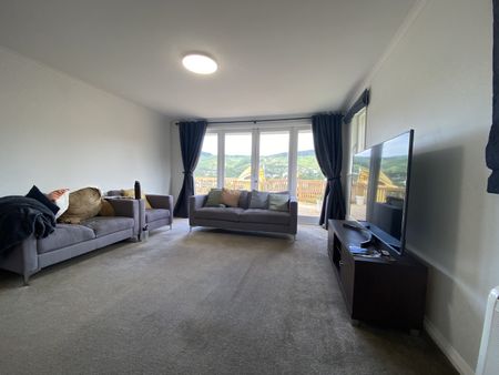 16 Duncan Street, Tawa - Photo 5
