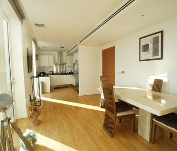 2 bedroom Penthouse to let - Photo 4