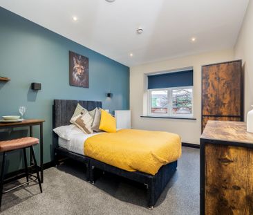 Crown House, Nuneaton, CV11 4BX - Photo 3