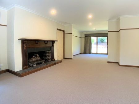 16 St Muir Drive, Warrandyte - Photo 5