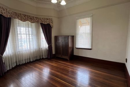 2460, Toowoomba - Photo 3