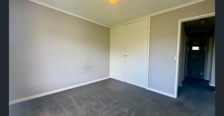 Stylish 2-Bed Unit in Prime Location at Mentone - Photo 4