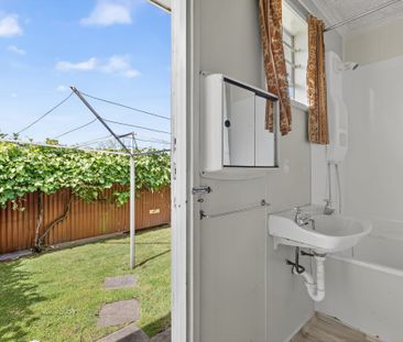 Modern & Move-In Ready on Ormond Road - Photo 4