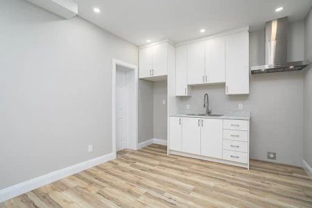 99 A Saint-Hyacinthe — 99 Saint-Hyacinthe - Photo 3