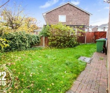 Worsborough Avenue - Warrington - WA5 - Photo 1