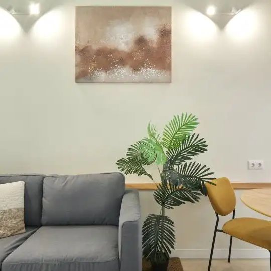 Piso de alquiler en El Raval - Foto 1