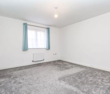 2 bedroom coach house to rent - Photo 4