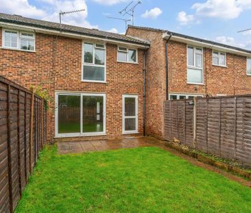 3 bedroom terraced house to rent - Photo 2