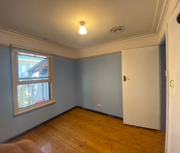 66 Boolimba Cres, Narrabundah ACT 2604 - House For Rent | Domain - Photo 2