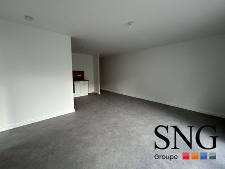 T4 AVEC BALCON + PARKING - Photo 2