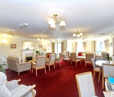 Danestrete, Stevenage, Hertfordshire - Photo 2