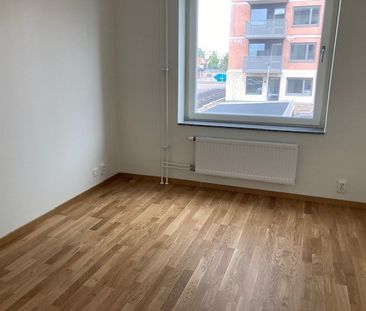 Trapetsgatan 16 - Photo 2