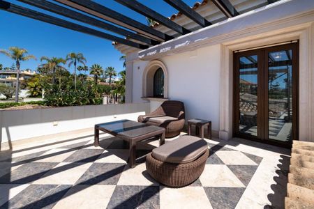 6 bedroom luxury Villa for rent in Marbella, Spain - Photo 4