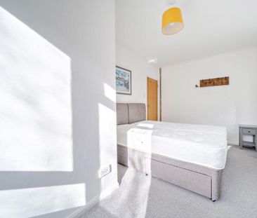 2 bedroom flat to rent - Photo 6