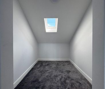 4 bedroom semi-detached house to rent - Photo 6