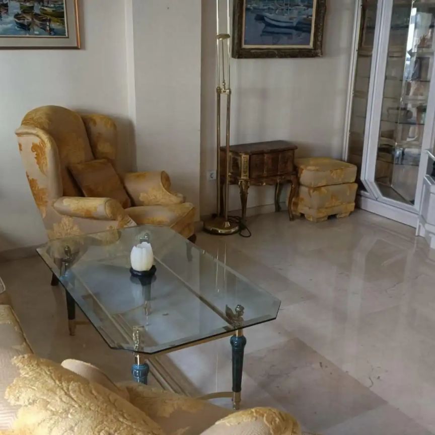 Piso de alquiler en Calle del Arquitecto Morell, Ensanche - Diputación - Photo 1