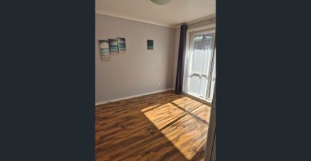 Neat, Secure and Versatile Living in the Heart of Ardeer - Photo 2